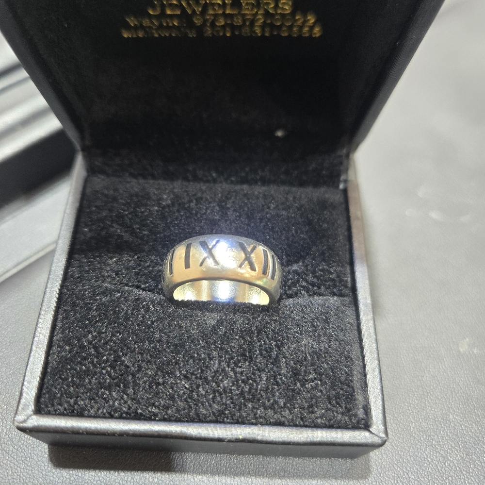 Tiffany & Co Black Roman Numeral Band Ring Size 5 1/2